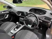 Peugeot 308 PureTech Allure