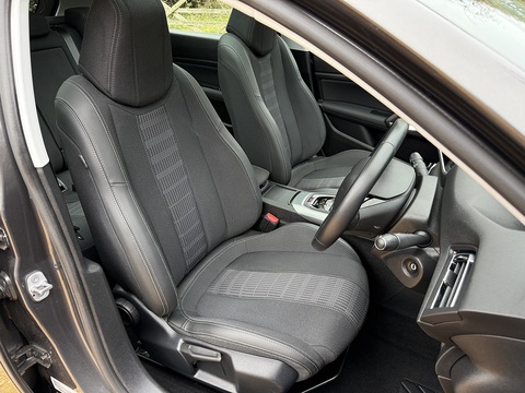 1.2 PureTech GPF Allure Hatchback 5dr Petrol Manual Euro 6 (s/s) (130 ps)