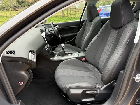 1.2 PureTech GPF Allure Hatchback 5dr Petrol Manual Euro 6 (s/s) (130 ps)