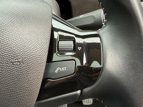 1.2 PureTech GPF Allure Hatchback 5dr Petrol Manual Euro 6 (s/s) (130 ps)