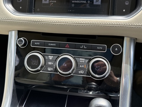 3.0 SD V6 Autobiography Dynamic SUV 5dr Diesel Auto 4WD Euro 6 (s/s) (306 ps)