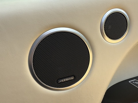 3.0 SD V6 Autobiography Dynamic SUV 5dr Diesel Auto 4WD Euro 6 (s/s) (306 ps)