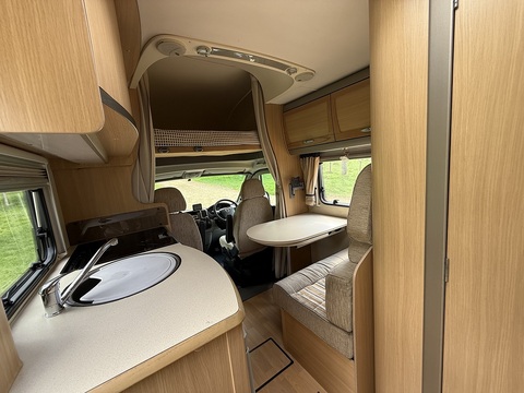 4 Berth 4 Belts 2.3 Motorhome Manual Diesel