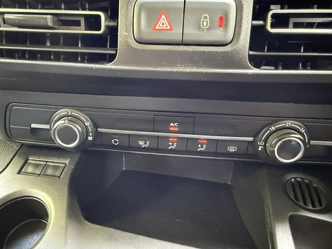1.5 Turbo D BlueInjection Energy XL MPV 5dr Diesel Manual Euro 6 (s/s) (7 Seat) (100 ps)