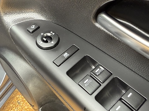 1.6 4 MPV 5dr Petrol Auto Euro 6 (123 bhp)