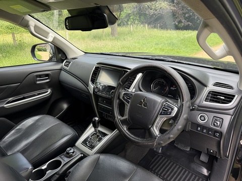 2.2 DI-D DC Barbarian Pickup Double Cab 4dr Diesel Auto 4WD Euro 6 (s/s) (150 ps)