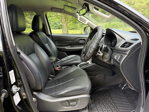 2.2 DI-D DC Barbarian Pickup Double Cab 4dr Diesel Auto 4WD Euro 6 (s/s) (150 ps)