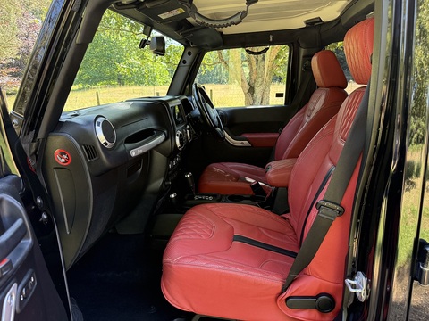 2.8 CRD Sahara SUV 4dr Diesel Auto 4WD Euro 5 (197 bhp)