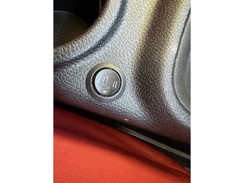 2.8 CRD Sahara SUV 4dr Diesel Auto 4WD Euro 5 (197 bhp)