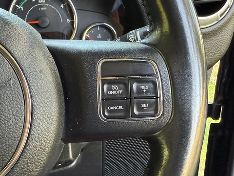 2.8 CRD Sahara SUV 4dr Diesel Auto 4WD Euro 5 (197 bhp)