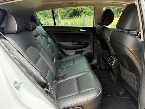 2.0 CRDi KX-4 SUV 5dr Diesel Manual AWD Euro 6 (182 bhp)