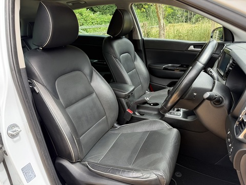 2.0 CRDi KX-4 SUV 5dr Diesel Manual AWD Euro 6 (182 bhp)