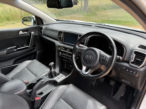 2.0 CRDi KX-4 SUV 5dr Diesel Manual AWD Euro 6 (182 bhp)