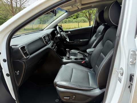 2.0 CRDi KX-4 SUV 5dr Diesel Manual AWD Euro 6 (182 bhp)