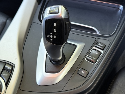 2.0 320d ED Plus Touring 5dr Diesel Auto Euro 6 (s/s) (163 ps)