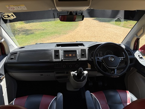 2.0 BiTDI T32 BlueMotion Tech Highline Kombi Double Cab 5dr Diesel Manual FWD SWB Euro 6 (s/s) (204 ps)