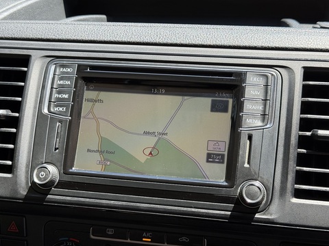 2.0 BiTDI T32 BlueMotion Tech Highline Kombi Double Cab 5dr Diesel Manual FWD SWB Euro 6 (s/s) (204 ps)