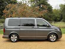 Volkswagen Transporter Shuttle TDI S