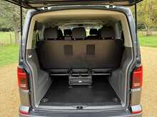 Volkswagen Transporter Shuttle TDI S