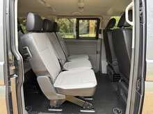 Volkswagen Transporter Shuttle TDI S