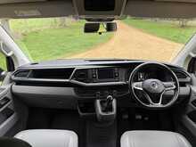 Volkswagen Transporter Shuttle TDI S