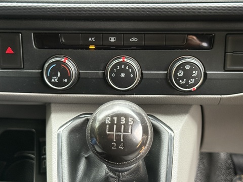 2.0 TDI S Minibus Double Cab 5dr Diesel Manual SWB Euro 6 (s/s) (110 ps)