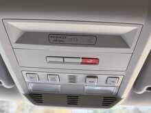 Volkswagen Transporter Shuttle TDI S