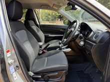 Suzuki Vitara Boosterjet MHEV SZ-T