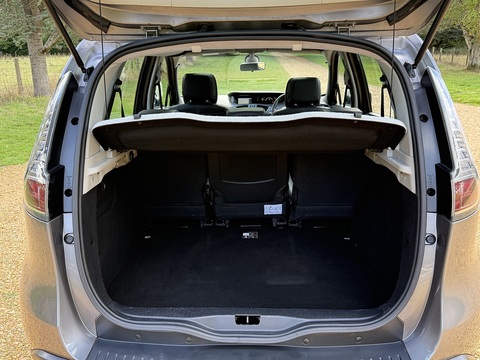 dCi ENERGY Dynamique TomTom MPV 1.5 Manual Diesel