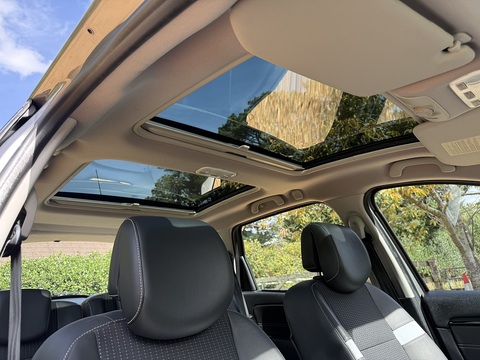 dCi ENERGY Dynamique TomTom MPV 1.5 Manual Diesel