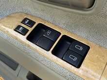 Nissan Elgrand Pop Top Camper