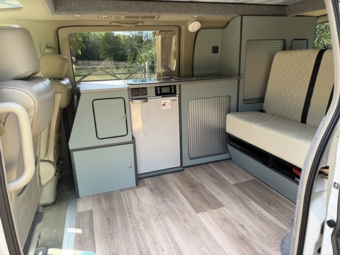 Pop Top Camper Camper 3.5 Automatic Petrol