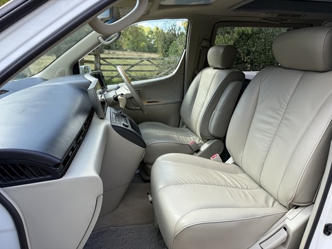 Pop Top Camper Camper 3.5 Automatic Petrol