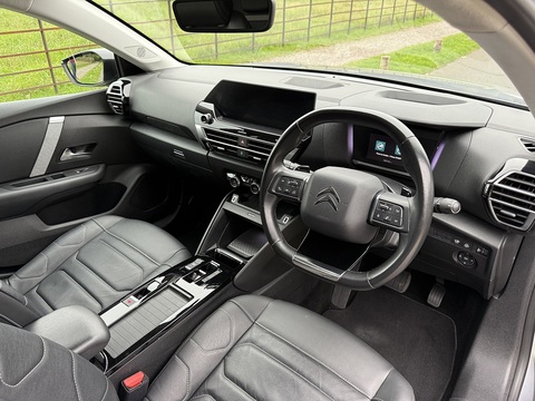 1.5 BlueHDi Shine Plus Hatchback 5dr Diesel EAT8 Euro 6 (s/s) (130 ps)