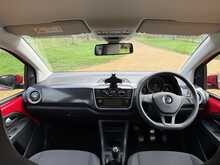 Volkswagen up! up!
