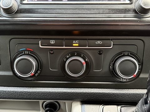 BiTDI T32 BlueMotion Tech Highline 2.0 5dr Camper Automatic Diesel