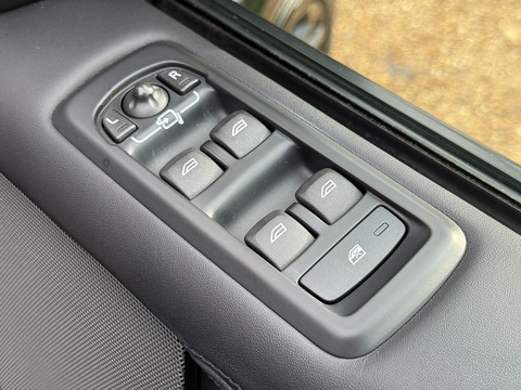 3.0 SD V6 Landmark SUV 5dr Diesel Auto 4WD Euro 6 (s/s) (256 bhp)