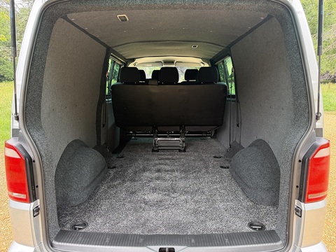2.0 TDI T32 BlueMotion Tech Highline Kombi Double Cab 5dr Diesel Manual FWD LWB Euro 6 (s/s) (150 ps)