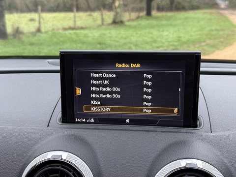 1.5 TFSI CoD S line Convertible 2dr Petrol Manual Euro 6 (s/s) (150 ps)