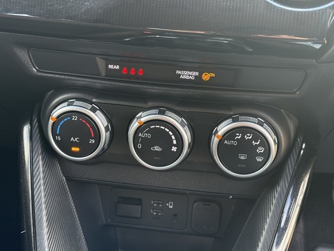 1.5 SKYACTIV-G SE-L Hatchback 5dr Petrol Manual Euro 6 (s/s) (75 ps)