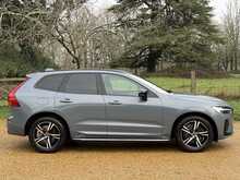 Volvo XC60 B4 MHEV R-Design