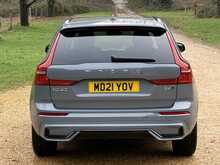 Volvo XC60 B4 MHEV R-Design