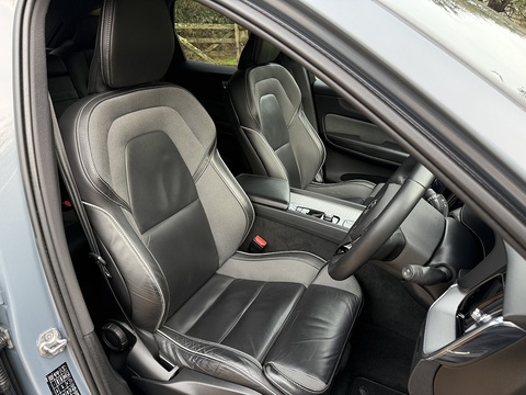 2.0 B4 MHEV R-Design SUV 5dr Diesel Hybrid Auto AWD Euro 6 (s/s) (197 ps)