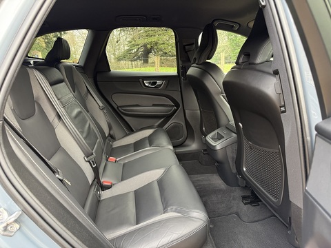 2.0 B4 MHEV R-Design SUV 5dr Diesel Hybrid Auto AWD Euro 6 (s/s) (197 ps)