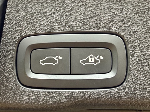 2.0 B4 MHEV R-Design SUV 5dr Diesel Hybrid Auto AWD Euro 6 (s/s) (197 ps)