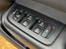 Volvo XC60 B4 MHEV R-Design