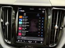 Volvo XC60 B4 MHEV R-Design