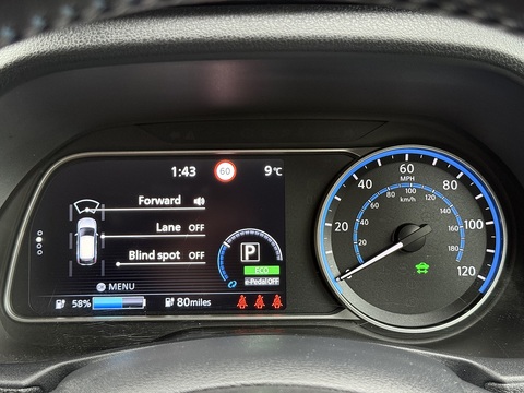 39kWh Tekna Hatchback 5dr Electric Auto (150 ps)