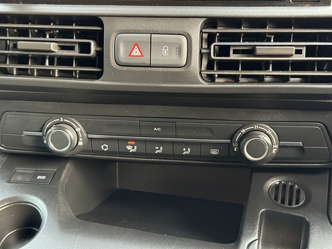 BlueHDi Feel 1.5 5dr WAV Automatic Diesel