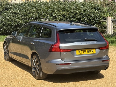 2.0 D3 Momentum Plus Estate 5dr Diesel Auto Euro 6 (s/s) (150 ps)